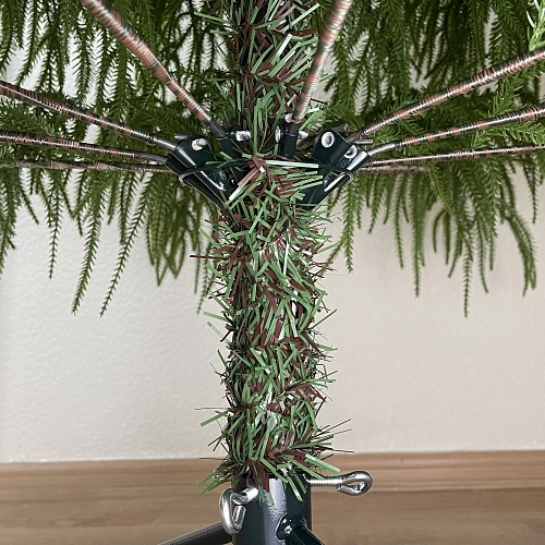 Ёлка 210 см Хвойные лапки резина  (672 ветки)_8